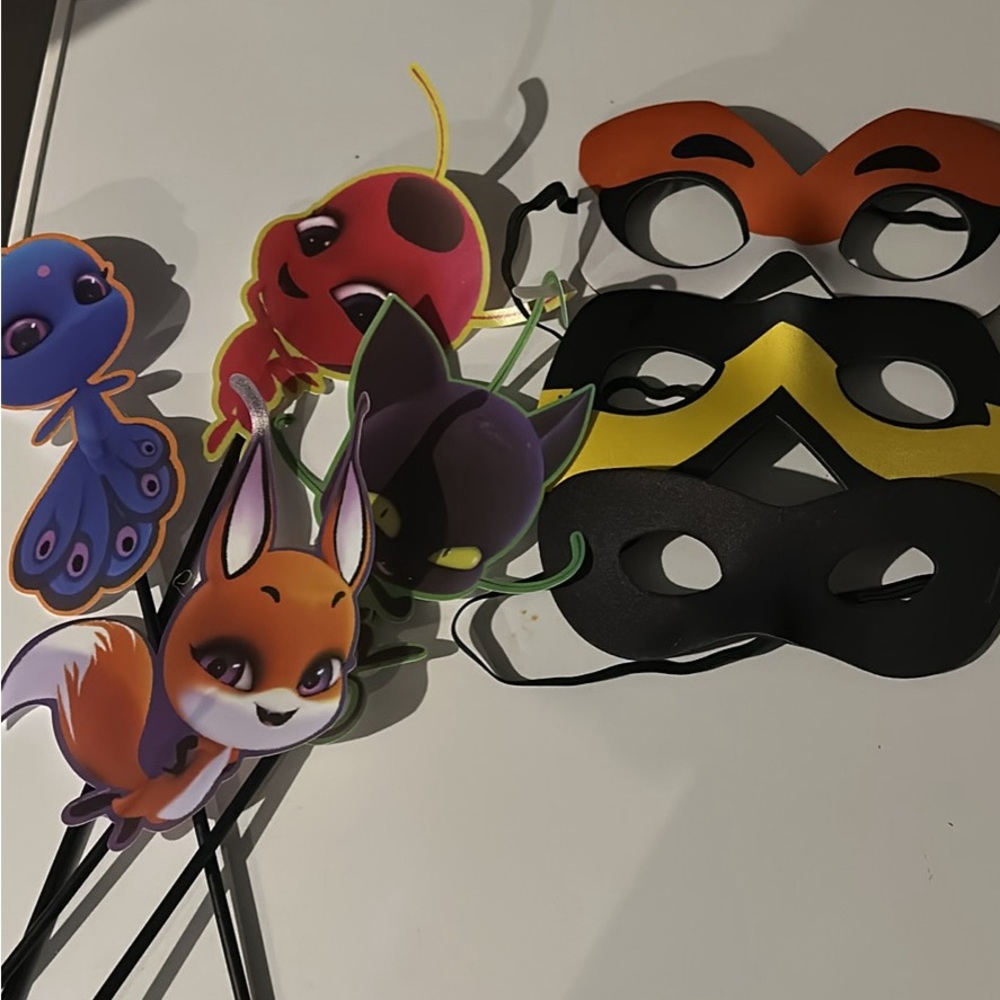 Miraculous party supplies